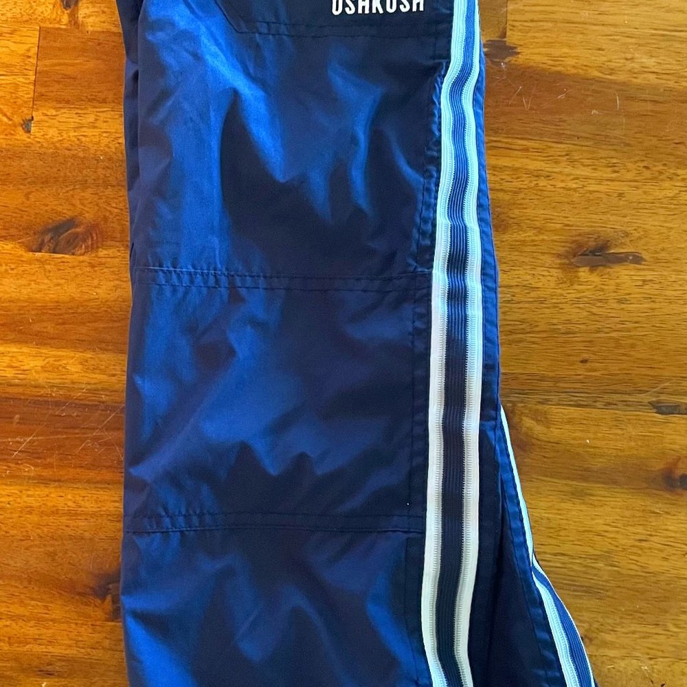 Boy's Oshkosh sweatpants blue size 7